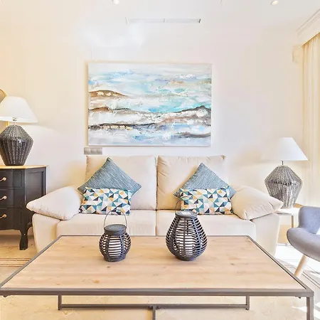 Alcam Aloha Deluxe 69 Apartment *