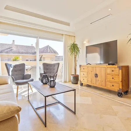 Alcam Aloha Deluxe 69 Apartment Marbella